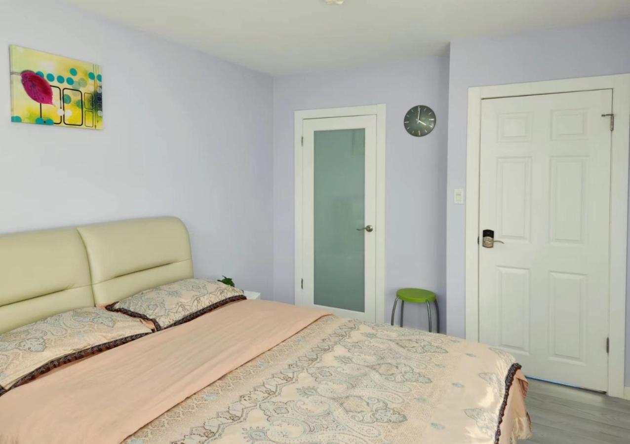 Private Single Room In A House Ричмонд Экстерьер фото